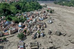 Việt Nam viện trợ 300.000 USD giúp Nepal khắc phục hậu quả lũ quét