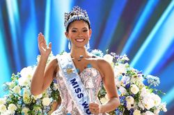 Khoảnh khắc người đẹp Cộng hòa Dominica đăng quang Miss World 2026