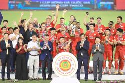 Bóng đá Thủ đô dự V.League 2026 - 2027: Hai sắc áo, một khát vọng
