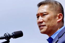 'Cửa ải' ông Hùng Cao phải vượt qua để trở thành Bộ trưởng Hải quân Mỹ