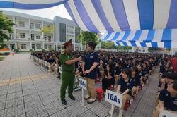 Nâng cao ý thức chấp hành pháp luật giao thông cho học sinh