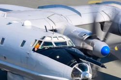 Tu-142: Vì sao Liên Xô biến Tu-95 thành máy bay săn tàu ngầm?