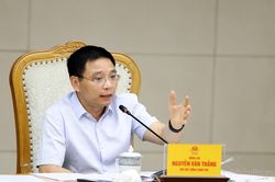 Trung tâm Tài chính Quốc tế phải có thương vụ, sản phẩm vào tháng 11