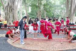 Từ 'hợp nhất' đến 'tích hợp' - để văn hóa trở thành mạch nguồn của phát triển: Một chương trình, một đích đến: Con người