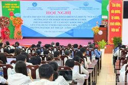 Cần Thơ lan tỏa chính sách bảo hiểm xã hội và tiện ích số trong trường học