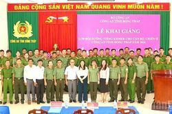 Đồng Tháp: Khai giảng lớp bồi dưỡng tiếng Khmer cho Công an