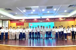 Chọn đội tuyển tham dự kỳ thi học sinh giỏi quốc gia vào cuối tháng 9