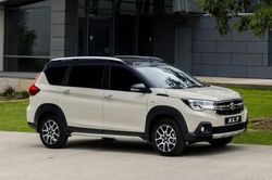 Suzuki XL7 được giảm giá đến 75 triệu đồng trong tháng 9/2026