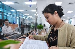Bộ Nội vụ trả lời việc bố trí theo vị trí việc làm, xếp lương cho viên chức