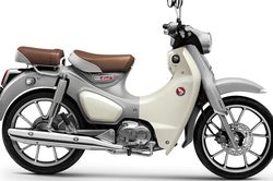 Honda Super Cub C125 2026 nhập Thái về Việt Nam giá gần 90 triệu đồng