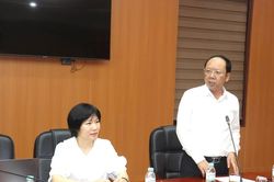 Phó Chủ tịch Thường trực UBND tỉnh Bùi Thanh An dự sinh hoạt Chi bộ Nghiệp vụ - Dự toán - Pháp chế thuộc Đảng bộ Thuế tỉnh