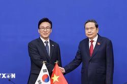 Chủ tịch Quốc hội Trần Thanh Mẫn tiếp Chủ tịch Đảng DPK và Chủ tịch Đảng PPP của Hàn Quốc