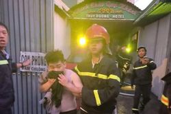 Cháy khách sạn ở TP Hồ Chí Minh làm 2 người tử vong