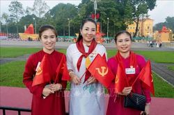 Nuôi dưỡng tình yêu quê hương từ tiếng mẹ đẻ