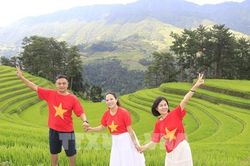 Mù Cang Chải vào mùa vàng, doanh thu du lịch vượt 263 tỷ đồng