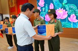 Món quà đặc biệt cho những ngôi trường đặc biệt trong ngày đầu năm học mới