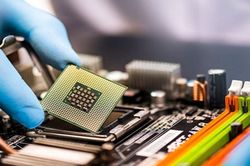 Kinh nghiệm thu hẹp khoảng cách từ thử nghiệm đến thương mại hóa bán dẫn Việt Nam