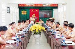 Cục Cảnh sát giao thông trao đổi giải pháp kéo giảm tai nạn giao thông tại Đồng Nai