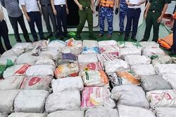 Dùng tàu cá vận chuyển hơn 1,1 tấn ma túy trị giá 800 tỉ đồng