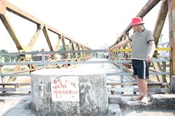 Ninh Bình cấm luồng kênh Quần Liêu ba ngày để phá dỡ cầu sắt