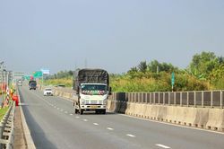 Bộ Xây dựng xem xét phương án mở rộng cao tốc Mỹ Thuận - Cần Thơ lên 6 làn