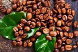 Ngày 7/9: Giá cà phê đảo chiều giảm, hồ tiêu neo ở mức cao