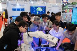 Lotte Ventures, VinVentures sẽ 'chấm điểm' 10 startup Hàn Quốc tại Hà Nội
