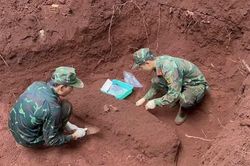Tìm thấy 6 hài cốt liệt sĩ tại khu vực sân bay Lộc Ninh cũ