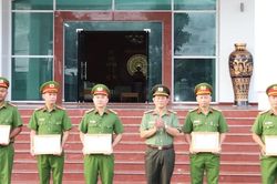 Thưởng nóng vụ khám phá vụ trộm hơn 1 tỷ đồng ở Vĩnh Long