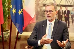 Đại sứ Olivier Brochet: Quan hệ Việt – Pháp có thể vượt ra ngoài khuôn khổ song phương