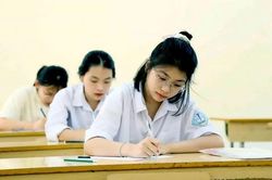 Chính phủ yêu cầu đổi mới thi cử, tuyển sinh, giảm áp lực cho người học