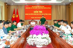 Bộ Quốc phòng kiểm tra công tác chống khai thác IUU tại Cà Mau