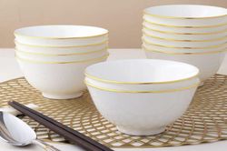Bát ăn dùng lâu ngày có thể tiềm ẩn rủi ro: 4 dấu hiệu cho thấy đã đến lúc thay mới