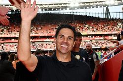 Arteta gửi lời cảnh báo Premier League sau khi Arsenal ngược dòng hạ Chelsea