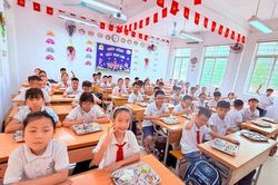 Nâng chất bữa ăn học đường, góp phần cho học sinh phát triển toàn diện