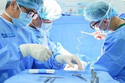 Thai phụ 33 tuổi xoắn buồng trứng tái diễn sau 4 ngày: Cảnh báo dấu hiệu dễ nhầm với chuyển dạ