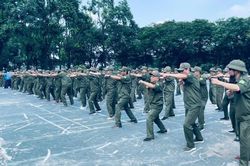 Tổ chức tập luyện võ thuật cho lực lượng an ninh cơ sở