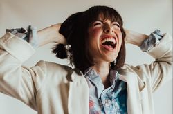Cách để 'tống khứ' người bạn ghét khỏi đầu