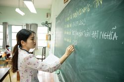 Bộ Nội vụ hướng dẫn tinh giản hiệu trưởng sau sắp xếp trường học