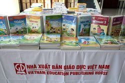NXBGDVN phát hành 228 triệu bản sách giáo khoa, ưu tiên học sinh vùng khó khăn