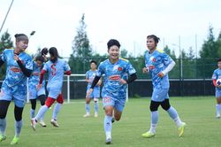 Tuyển nữ Việt Nam sẵn sàng cho màn 'thử lửa' với Trung Quốc