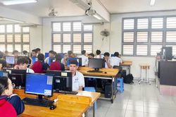 Một trường THPT công lập thiết kế hơn 2.100 thời khóa biểu cho từng học sinh