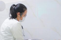 Sốt xuất huyết kèm đái tháo đường, nam thanh niên nguy kịch