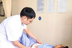 Mổ ung thư thực quản không mở ngực, bảo tồn tối đa chức năng tiêu hóa
