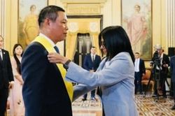 Venezuela trao tặng Huân chương Francisco de Miranda hạng Nhất cho Đại sứ Vũ Trung Mỹ