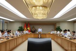 Hàng Việt vì người Việt: Chuyển từ 'ưu tiên dùng' sang 'xứng đáng được dùng'