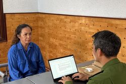 Nhận tiền 'bảo kê' để lâm sản lậu lọt trạm, 9 cán bộ bảo vệ rừng tại Đắk Lắk bị khởi tố.