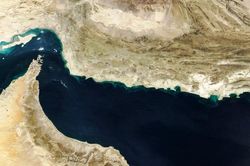 Iran siết kiểm soát Hormuz, dòng chảy dầu mỏ chịu sức ép