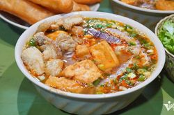 8 quán bún, phở mở ban đêm ngon, đông khách ở phường Hoàn Kiếm