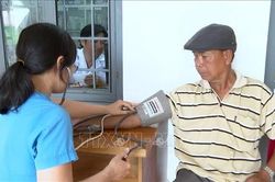 Giải bài toán nhân lực cho trạm y tế cơ sở theo mô hình mới